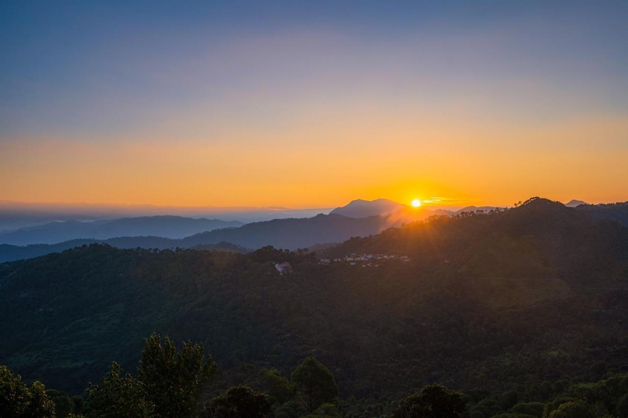 Stayvista At Springfield With Bonfire Kasauli Exteriör bild