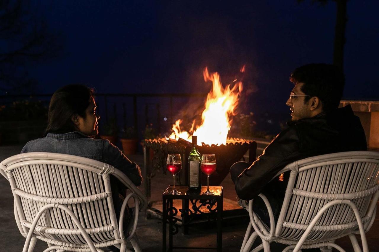 Stayvista At Springfield With Bonfire Kasauli Exteriör bild